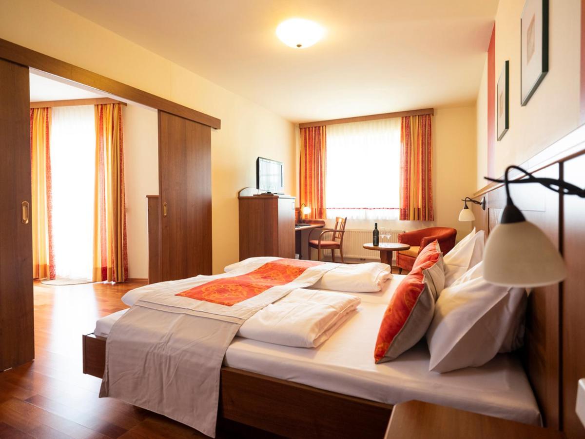 Hotel Neustifter 波伊斯多夫 外观 照片