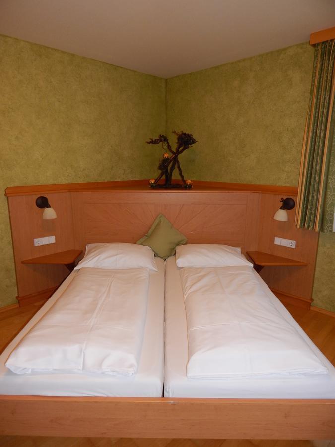 Hotel Neustifter 波伊斯多夫 外观 照片