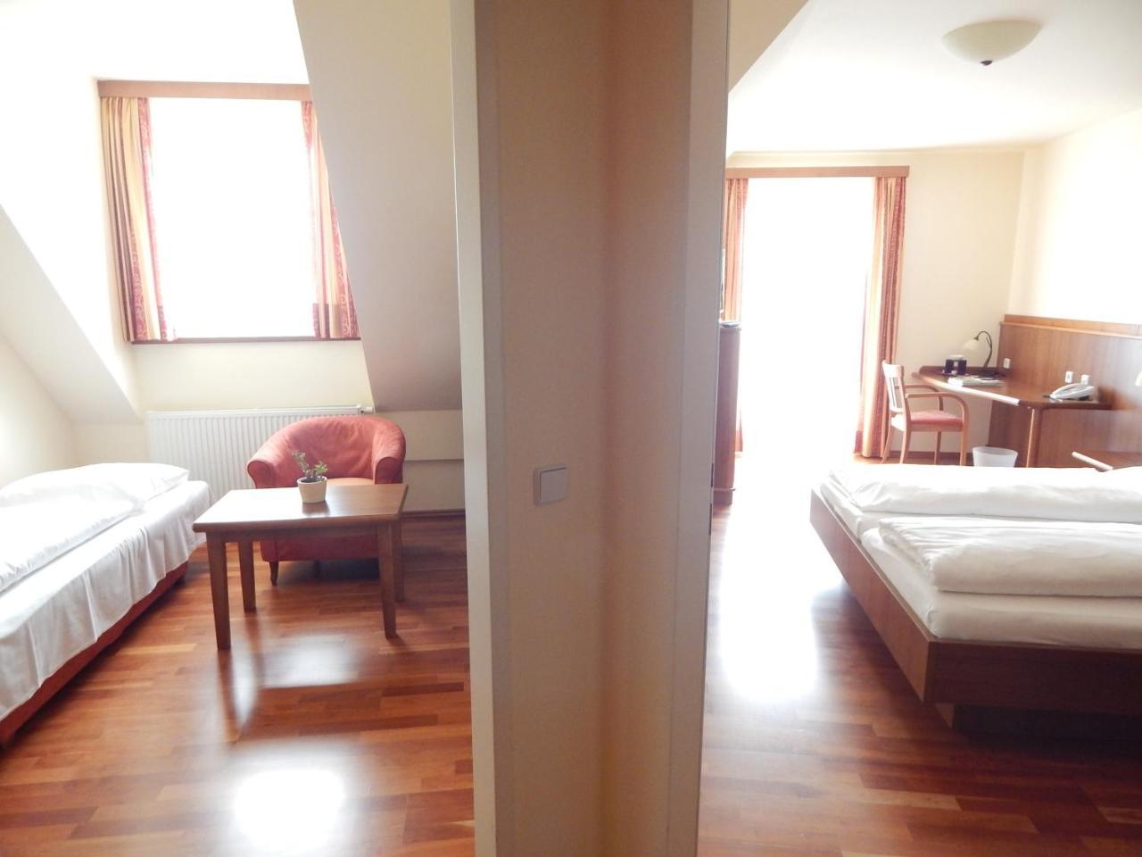 Hotel Neustifter 波伊斯多夫 外观 照片